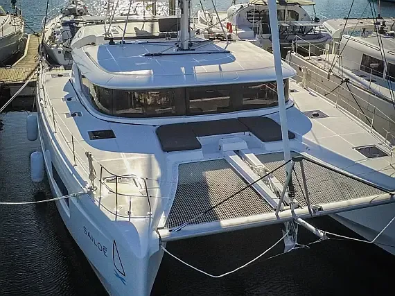 Lagoon 46 in Eden Island / Mahe, Victoria / Eden Island Marina - image 1