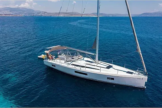 Oceanis 51.1 in Lavrion Main Port - image 1