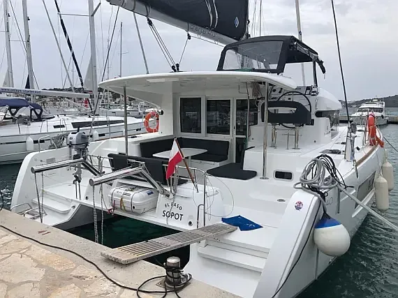 Lagoon 40 in Rogoznica / Marina Frapa - image 1