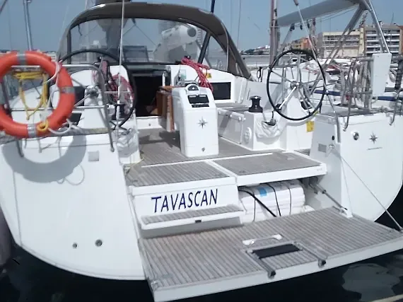 Sun Odyssey 440 in Palamós / Club Nàutic Costa Brava - image 1