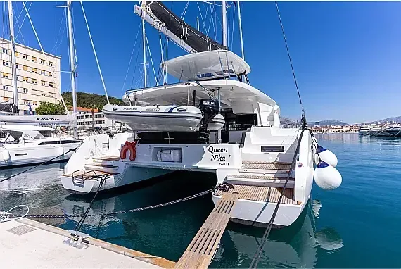 Lagoon 46 in Rogoznica / Marina Frapa - image 1