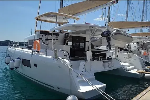 Lagoon 42 in Volos / Port of Volos - image 1