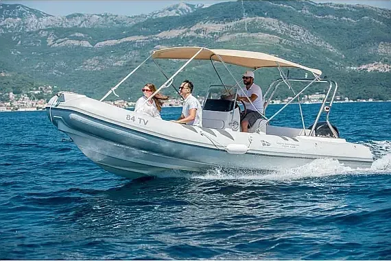 3D Tender LUX 500 in Tivat / Porto Montenegro - image 1