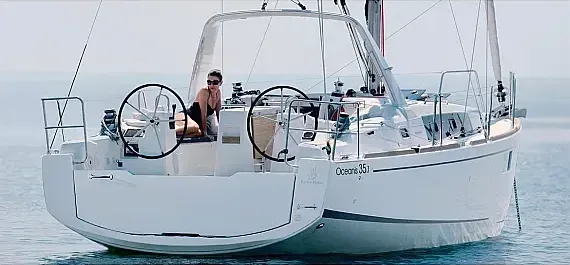 Oceanis 35.1 in Castiglioncello / Marina Cala de' Medici - image 1