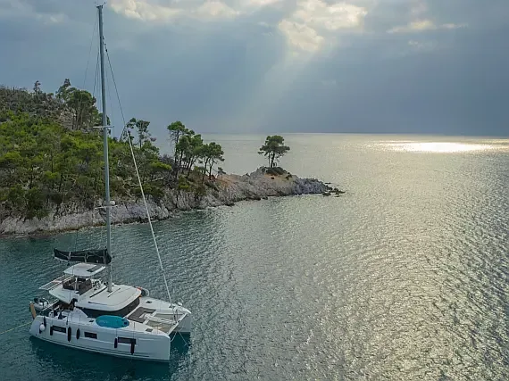 Lagoon 46 in Skiathos - image 1