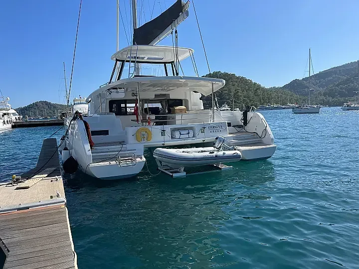 Lagoon 46 in Göcek / Marinturk Village Port - image 1