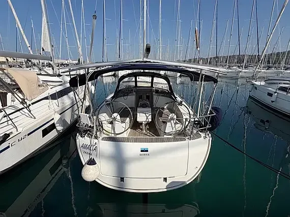 Bavaria Cruiser 37 in Sukošan / D-Marin Dalmacija Marina - image 1