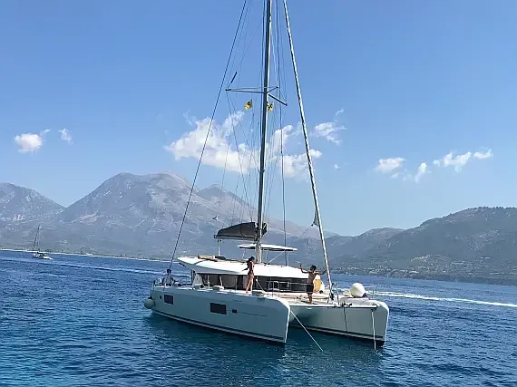 Lagoon 42 in Lefkada / D-Marin Marina Lefkas - image 1
