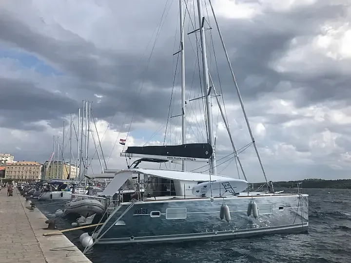 Lagoon 400 S2 in Sukošan / D-Marin Dalmacija Marina - image 1