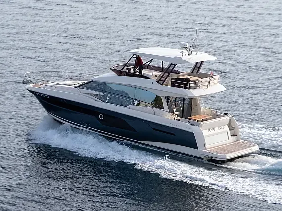 Prestige 520 Fly in Split / ACI Marina Split - image 1