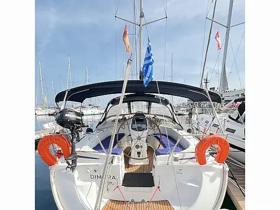 Bavaria 39 Cruiser in Kavala Marina - image 1