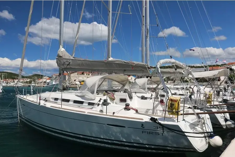First 35 in Murter / Jezera / ACI Marina Jezera - image 1