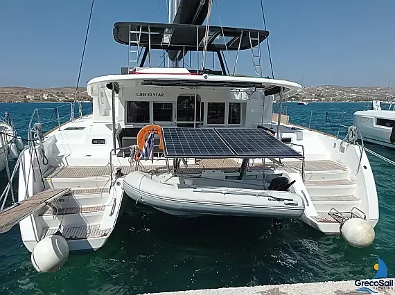 Lagoon 450 Fly in Paros port - image 1