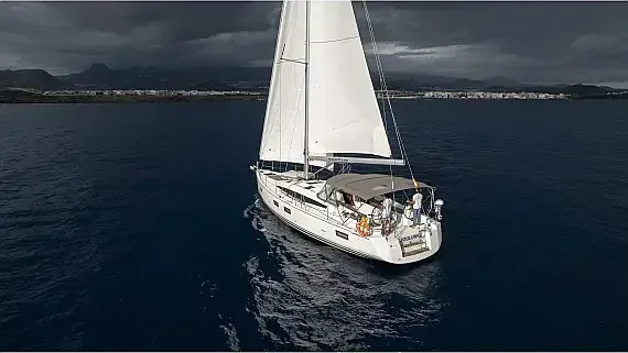 Jeanneau 54 in Tenerife / Las Galletas / Marina del Sur - image 1