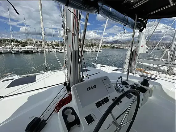 Lagoon 50 in Athens / Alimos Marina - image 1