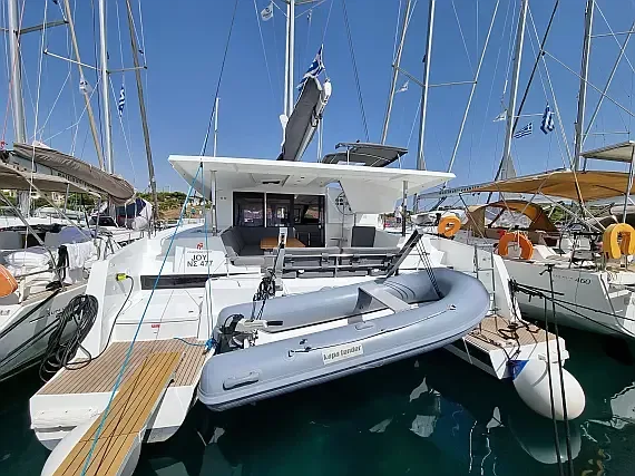Isla 40 in Lavrion / Olympic Marina - image 1