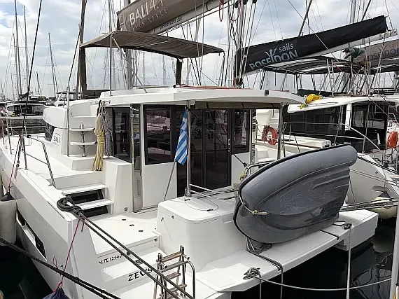 Bali 4.1 in Athens / Alimos Marina - image 1