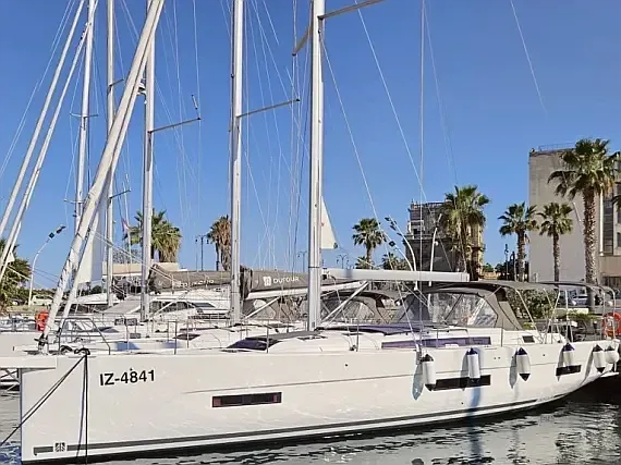Dufour 530 in Sardinia / Cagliari / Marina di Bonaria - image 1