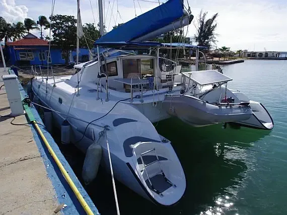 Athena 38 in Cienfuegos / Marlin Marina Cienfuegos - image 1