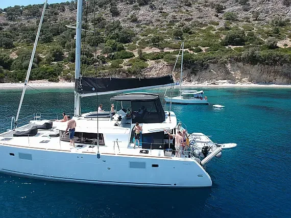 Lagoon 450 Fly in Corfu / Gouvia / D-Marin Marina Gouvia - image 1