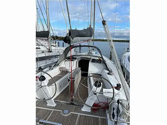 Hanse 418 in Stockholm - Saltsjöbaden / Saltsjö Pir Marina - image 1
