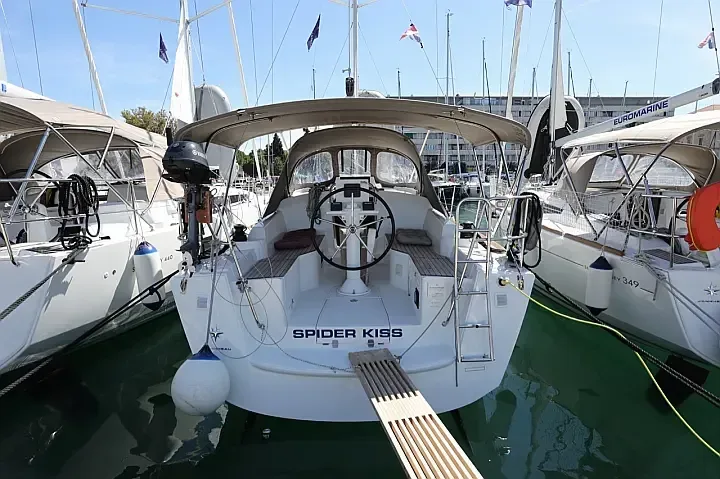 Sun Odyssey 319 in Pula / ACI Marina Pula - image 1