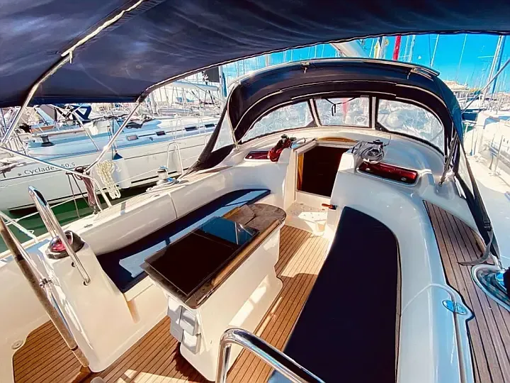 Bavaria 46 Cruiser in Kanistro - Chalkidiki / Marina Miraggio - image 1