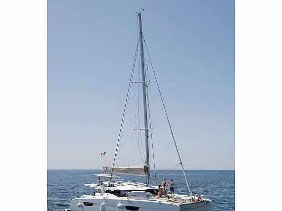 Saona 47 in Sicily / Castellammare del Golfo / Porto di Castellammare del Golfo - image 1