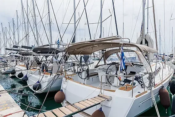Sun Odyssey 479 in Mykonos / Tourlos Marina - image 1