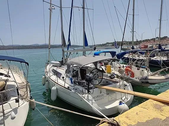 Oceanis 34 in Nea Peramos - Attica / Nea Peramos - image 1