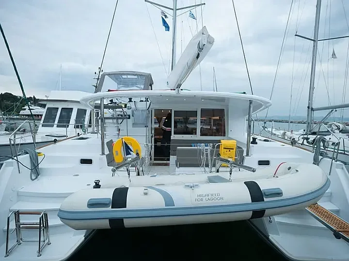Lagoon 400 S2 in Nikiti - Chalkidiki / Nikiti - image 1