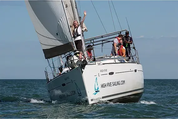 Oceanis 43 in Nieuwpoort / VVW-Nieuwpoort - image 1