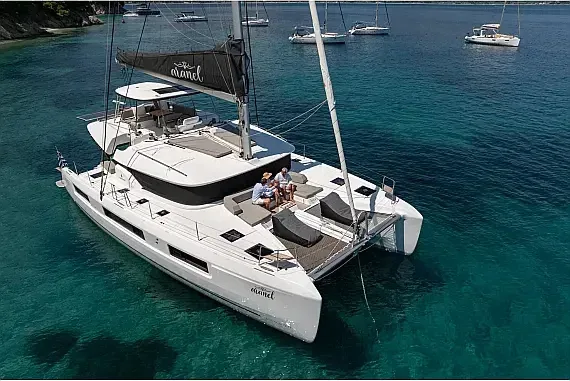 Lagoon 51 in Lefkada / D-Marin Marina Lefkas - image 1