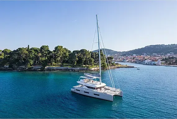 Lagoon 60 in Split / Port of Split / West Harbour - image 1