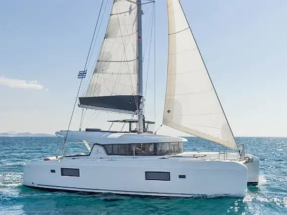 Lagoon 42 in Athens / Alimos Marina - image 1