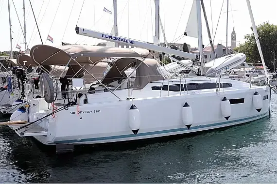 Sun Odyssey 380 in Pula / ACI Marina Pula - image 1