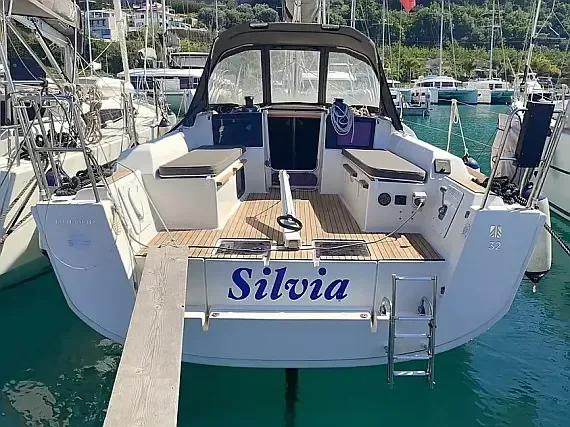 Dufour 32 in Sicily / Capo d'Orlando Marina - image 1