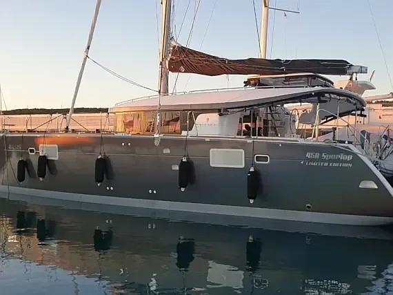 Lagoon 450 in Sukošan / D-Marin Dalmacija Marina - image 1