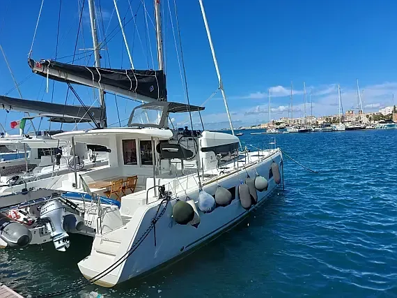 Lagoon 40 in Sicily / Marsala Marina - image 1
