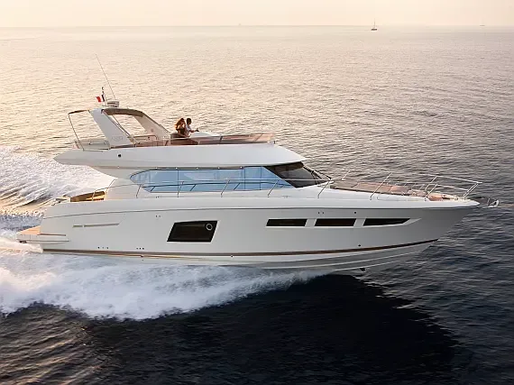 Prestige 620 in Maldives / Malé - image 1