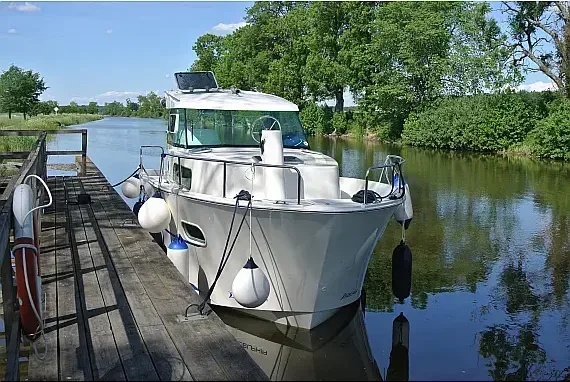 Delphia Escape 800 in Motala Harbour - image 1