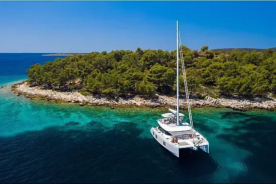 Sunreef 50 in Kaštel Gomilica / Marina Kaštela - image 1
