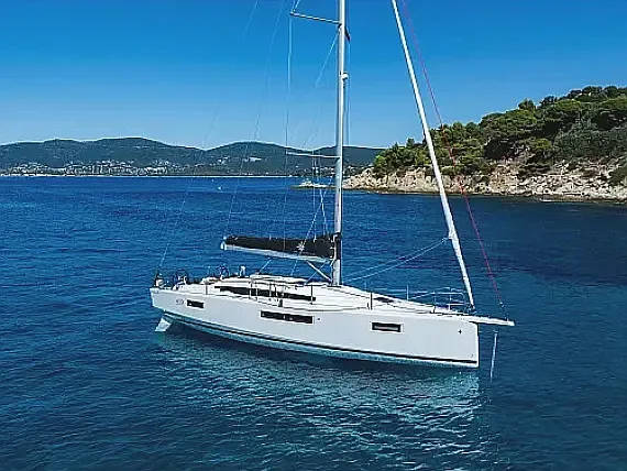 Sun Odyssey 415 in Pula / Tehnomont Marina Veruda - image 1