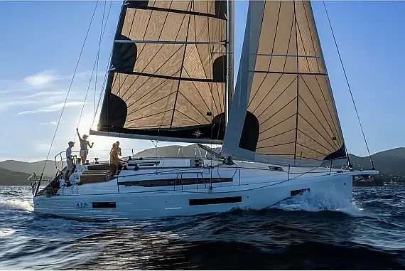 Sun Odyssey 415 in Nikiti - Chalkidiki / Nikiti - image 1