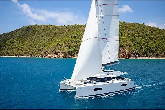 Astréa 42 in Fethiye / Yes Marina - image 1