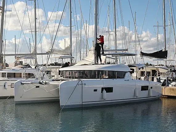 Lagoon 42 in Sukošan / D-Marin Dalmacija Marina - image 1