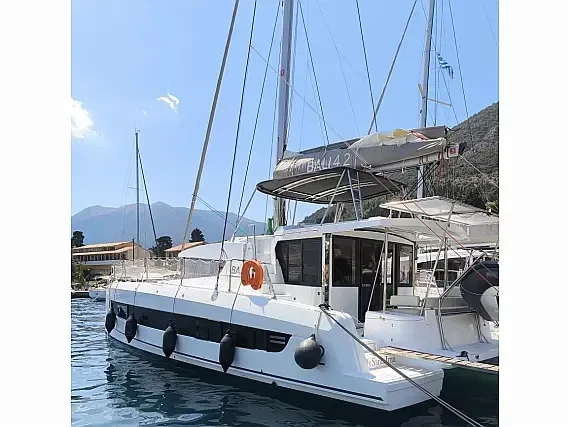 Bali 4.2 in Lefkada / Marina Perigiali - image 1