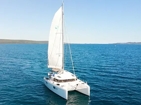 Lagoon 39 in Dubrovnik / Marina Frapa Dubrovnik - image 1