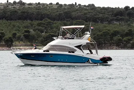 Antares 36 in Šibenik / D-Marin Marina Mandalina - image 1