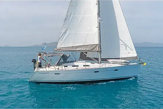 Oceanis 393 in Kos / Marina Kos - image 1